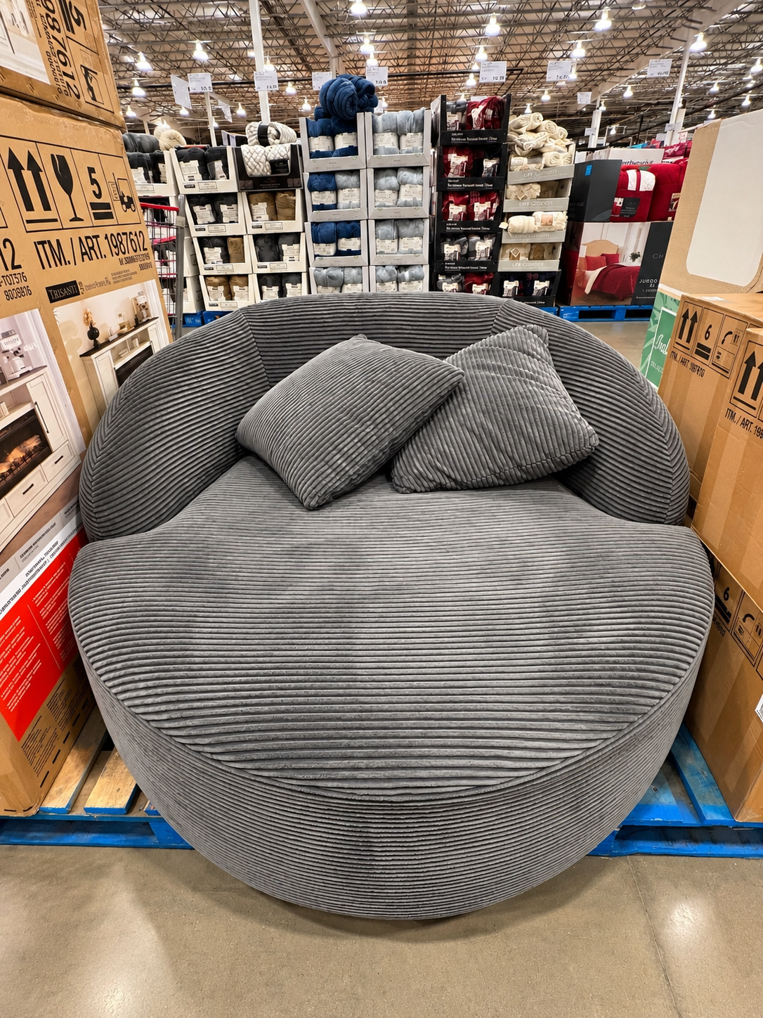 🛋️ Nombre del producto:
Sealy Sillón de Tela Oversize con Cojines